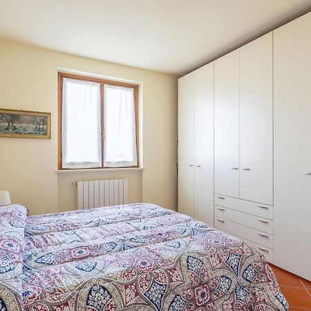 Pool - Marge Apartment - By Host4U Padenghe sul Garda Luaran gambar
