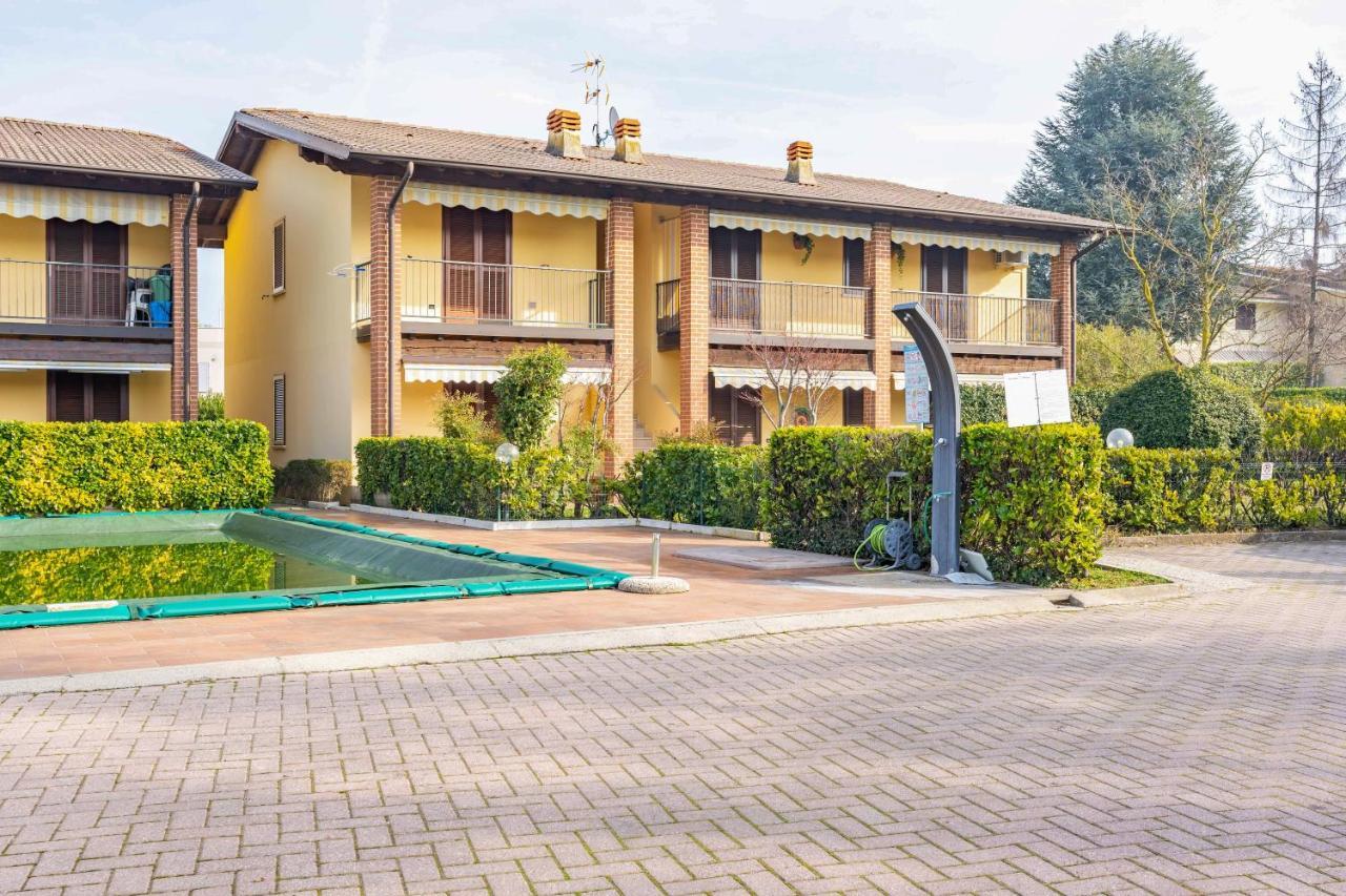 Pool - Marge Apartment - By Host4U Padenghe sul Garda Luaran gambar