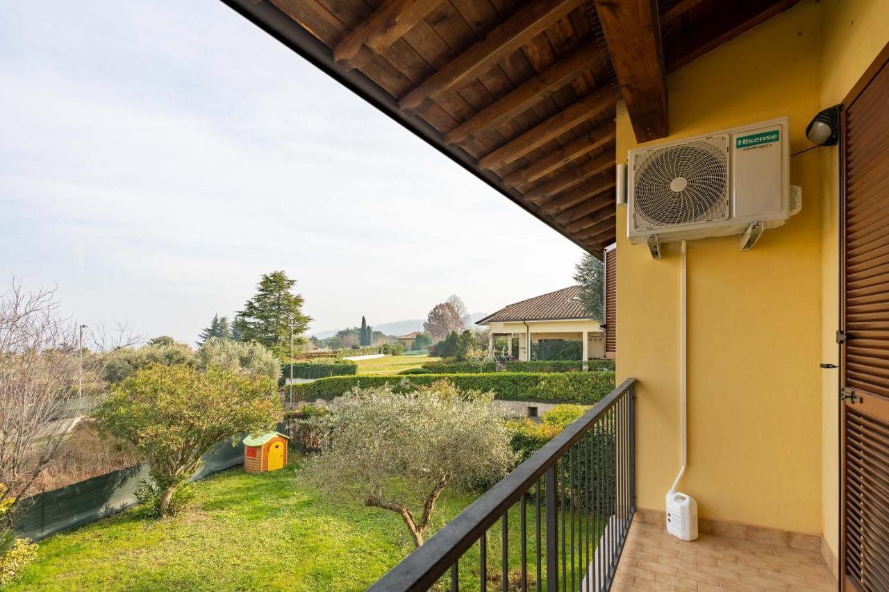 Pool - Marge Apartment - By Host4U Padenghe sul Garda Luaran gambar